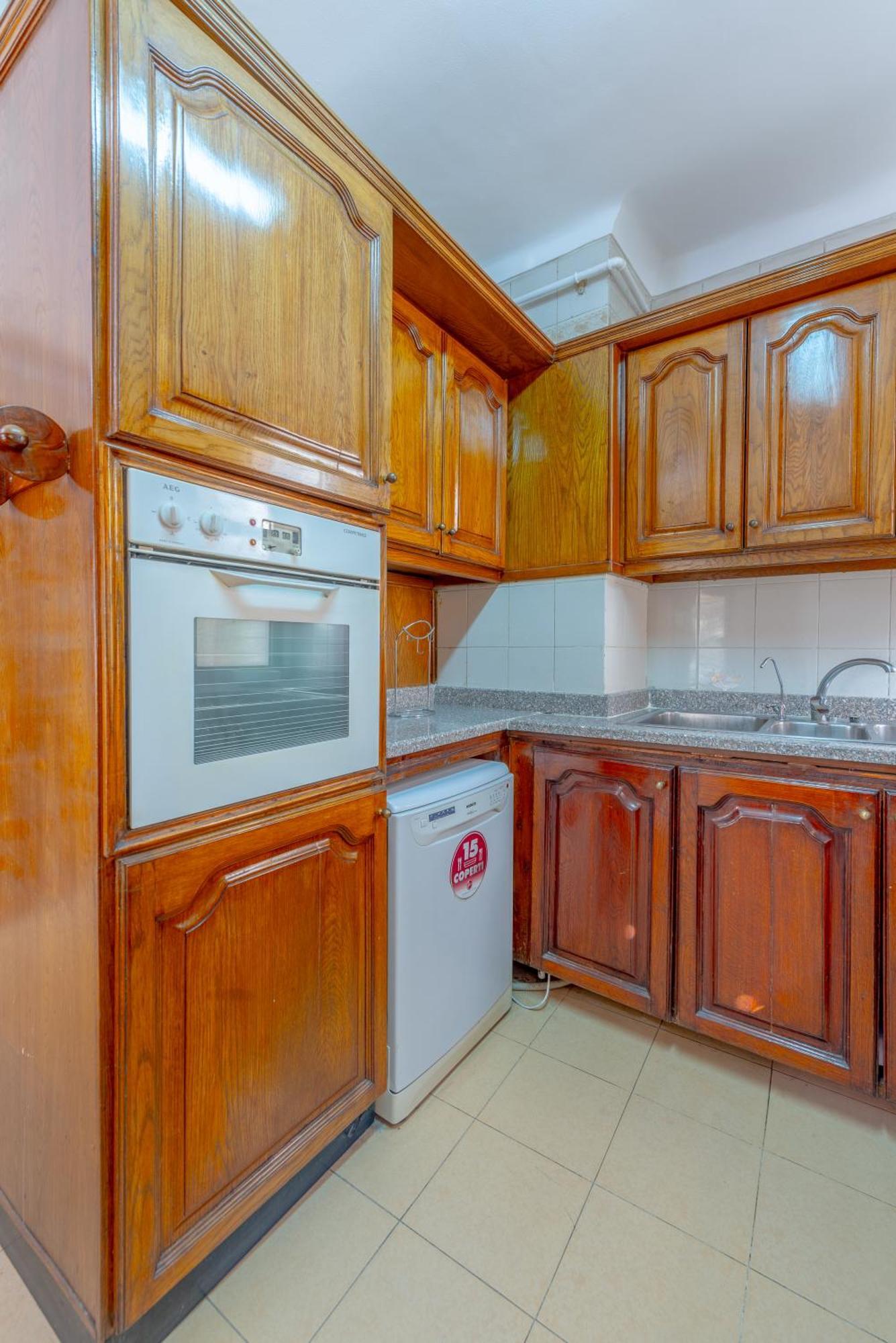 Apartament Royal 3 Bedrooms *