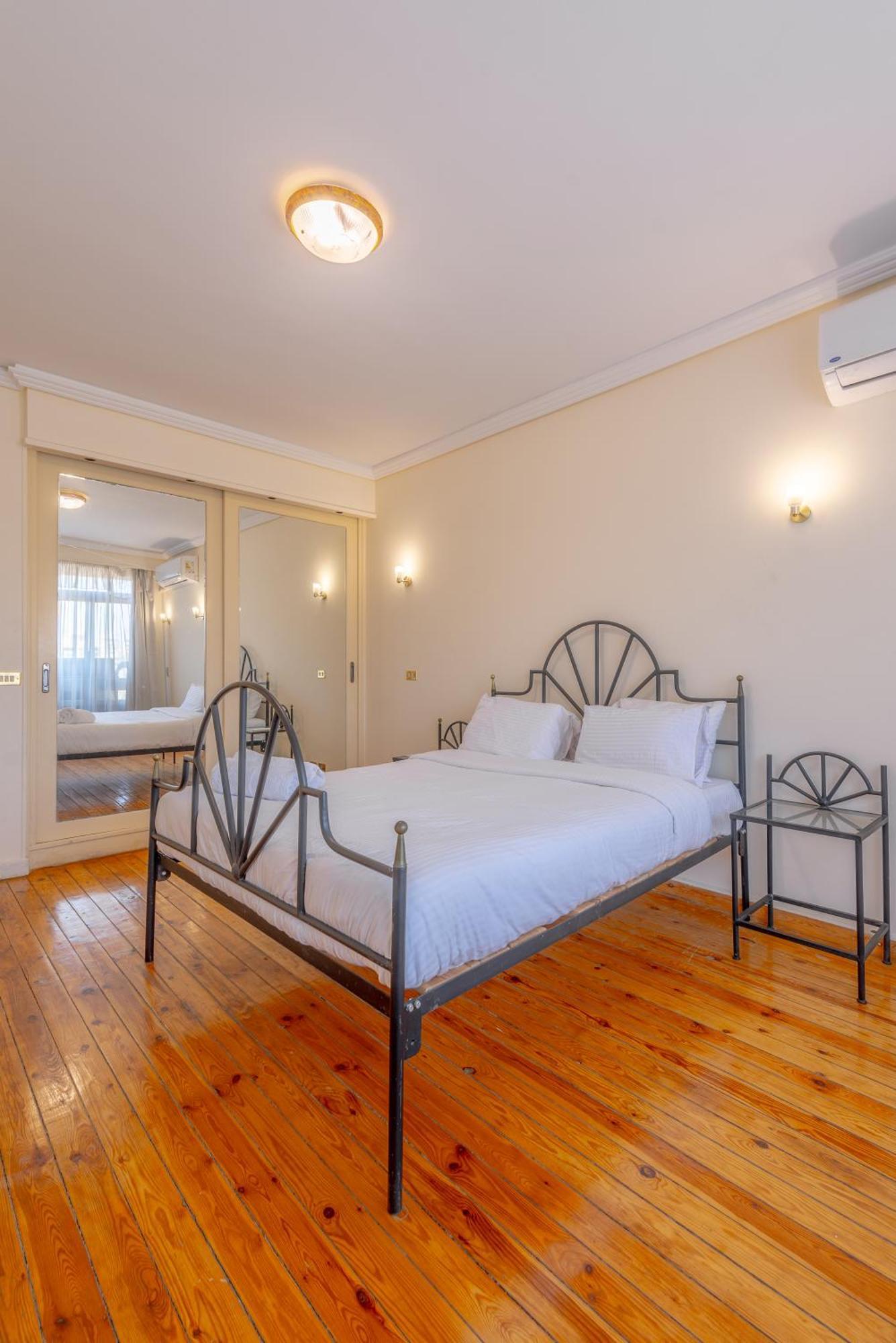 Royal 3 Bedrooms Apartament