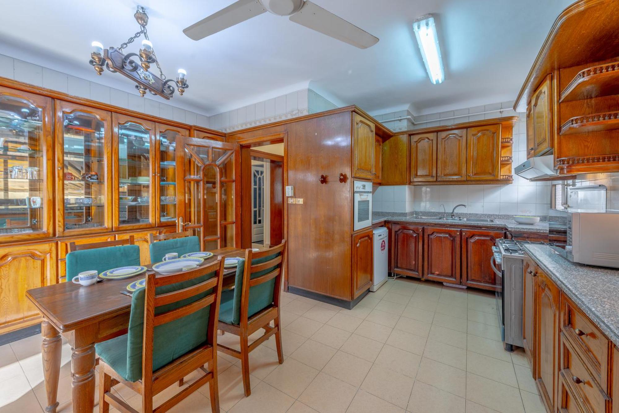 Royal 3 Bedrooms * Cairo