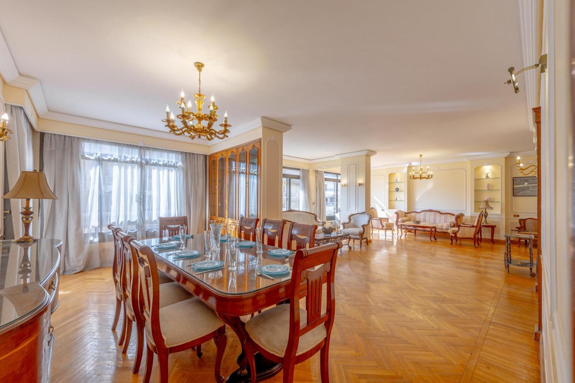 Royal 3 Bedrooms * Cairo