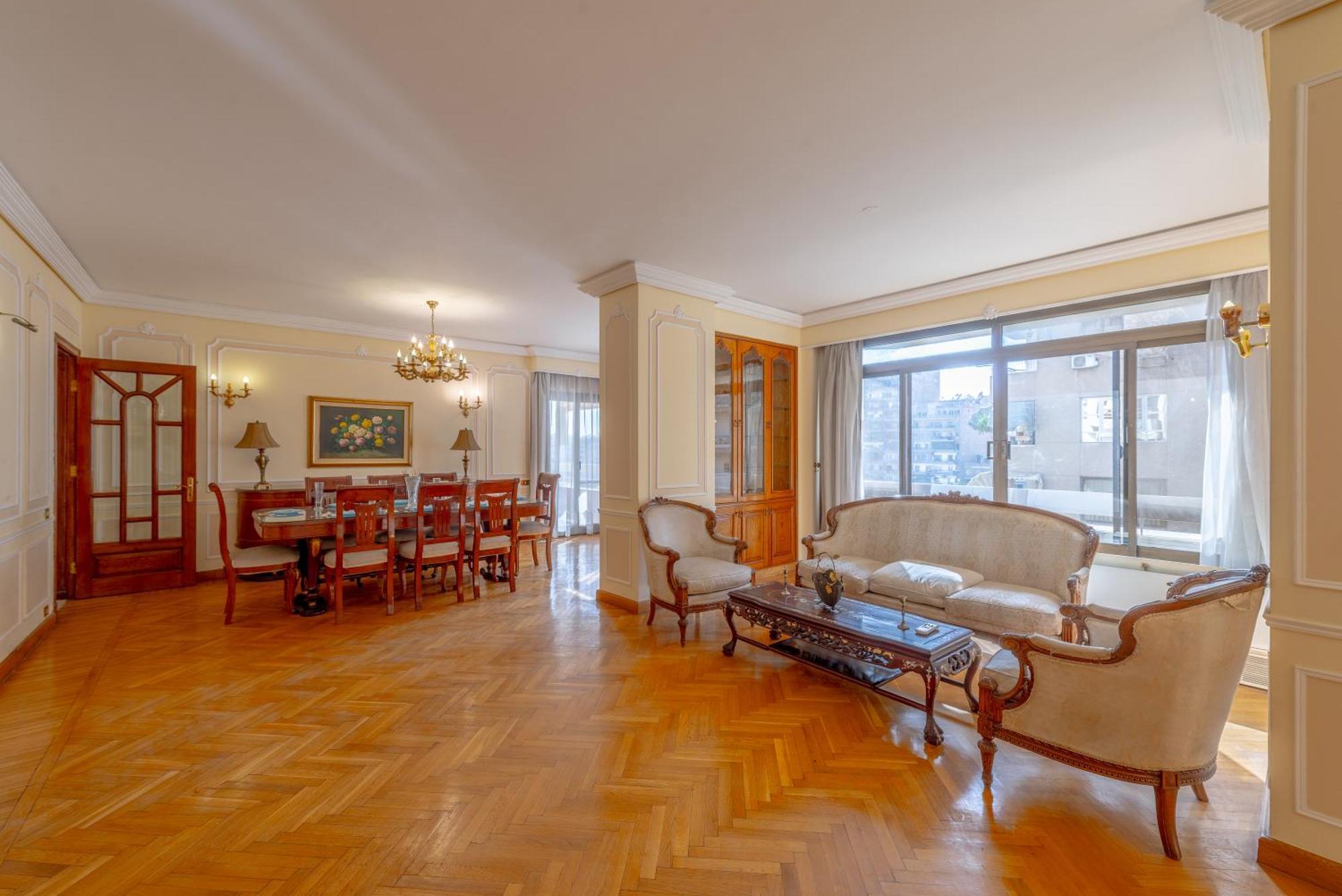 Royal 3 Bedrooms Cairo