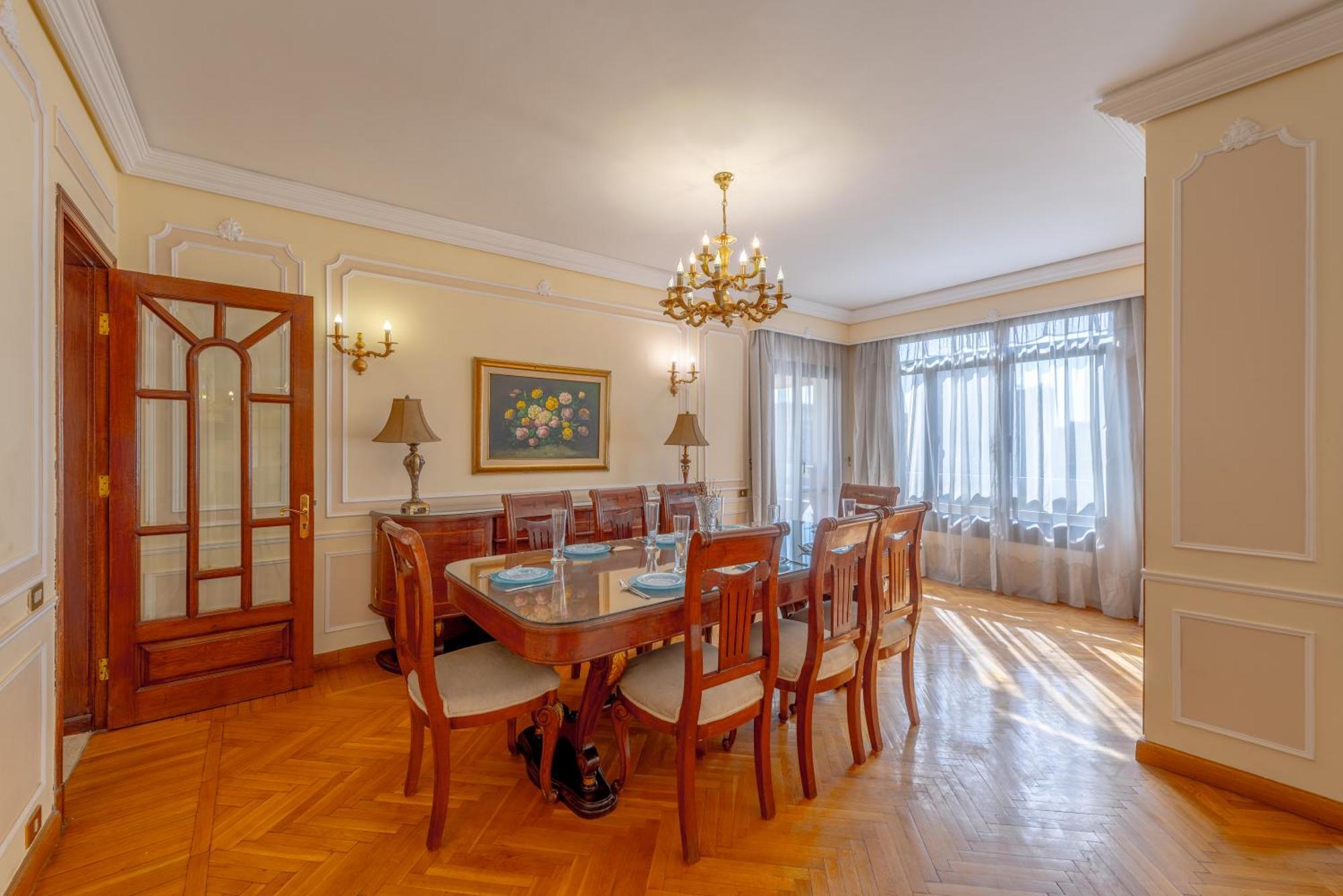 Royal 3 Bedrooms * Cairo