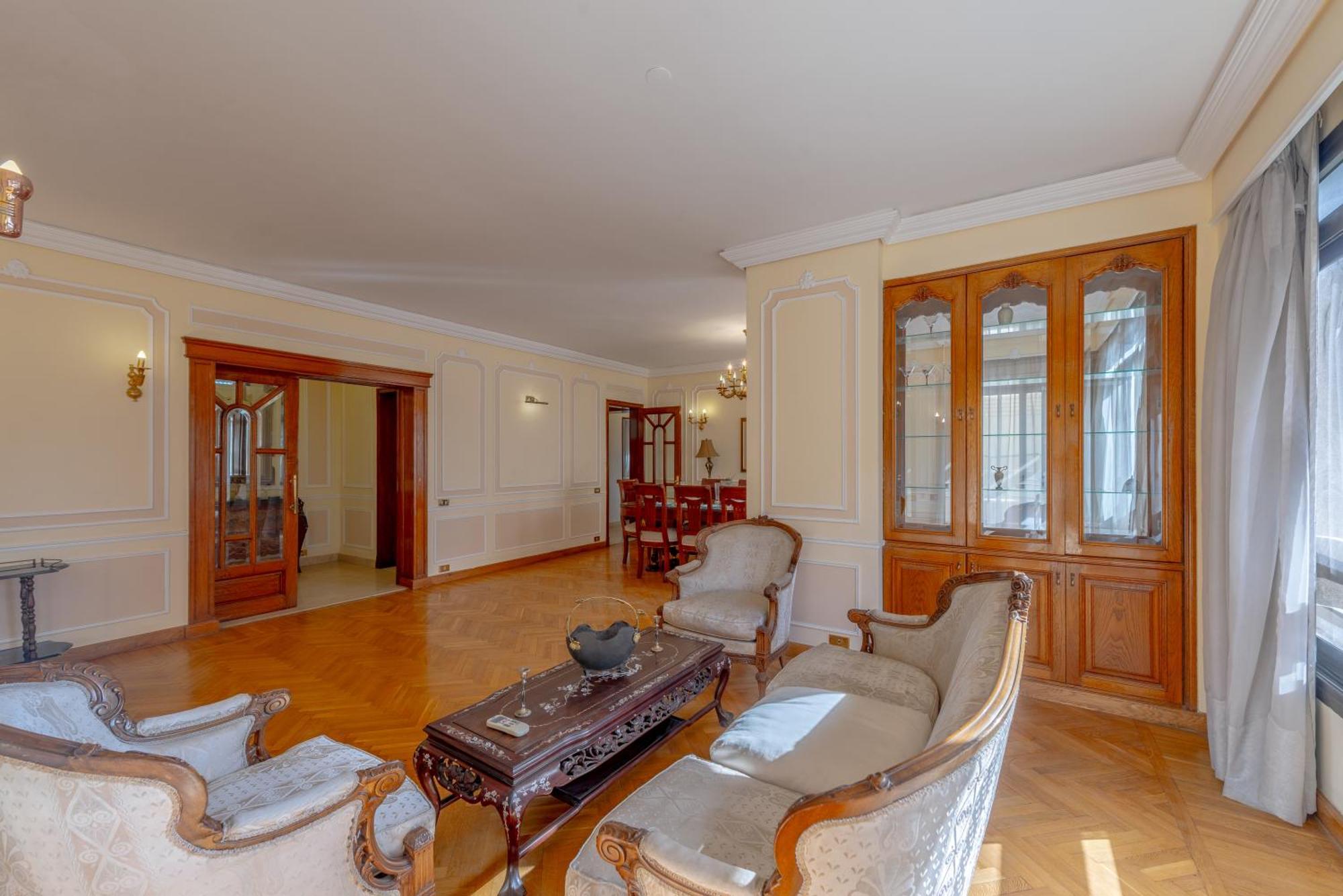 Apartament Royal 3 Bedrooms Cairo