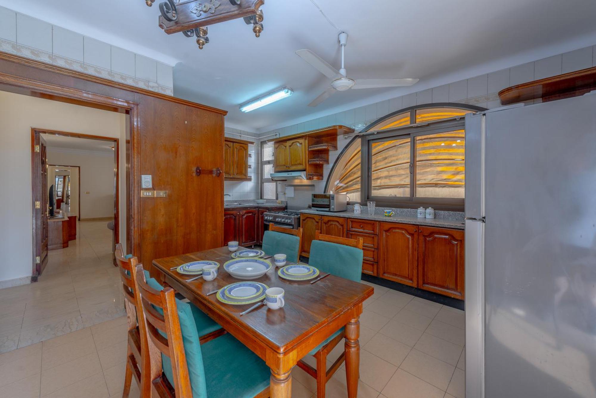 Royal 3 Bedrooms Apartament Cairo